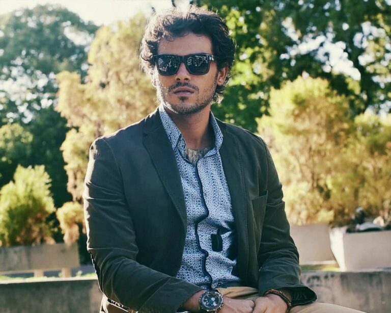 10 Devices Of Clothes Each Man Needs This Spring