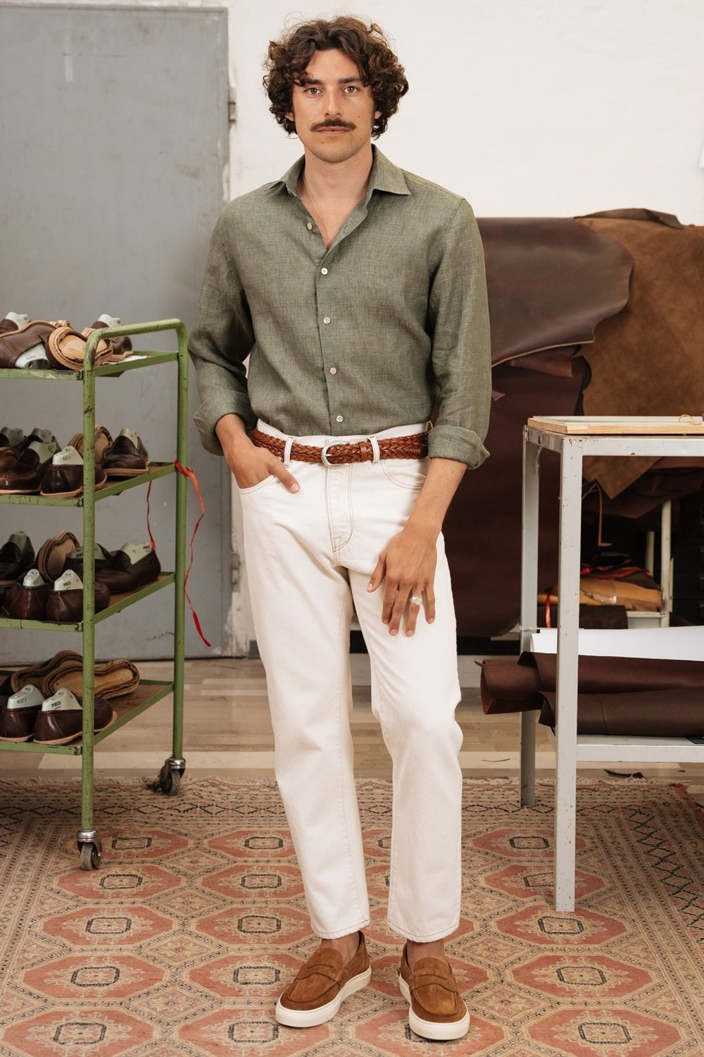 perfectcolourcombos23 Men's olive green and white outfit combination