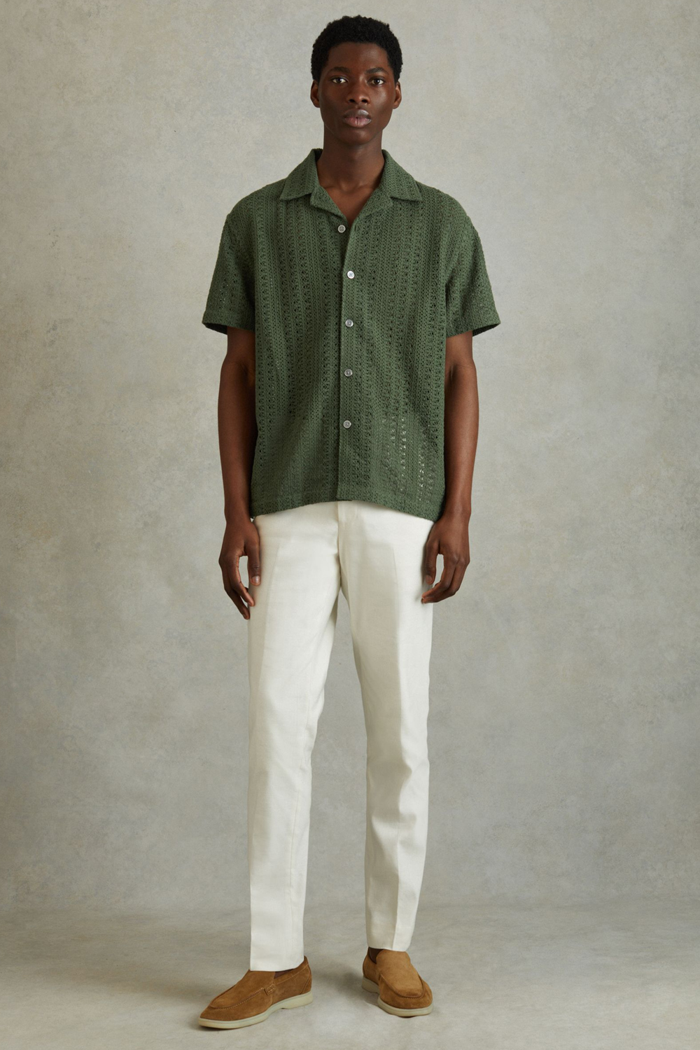 perfectcolourcombos25 Men's olive green and white outfit combination